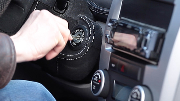 memanaskan-mesin-mobil-sebelum-digunakan-mitos-atau-fakta